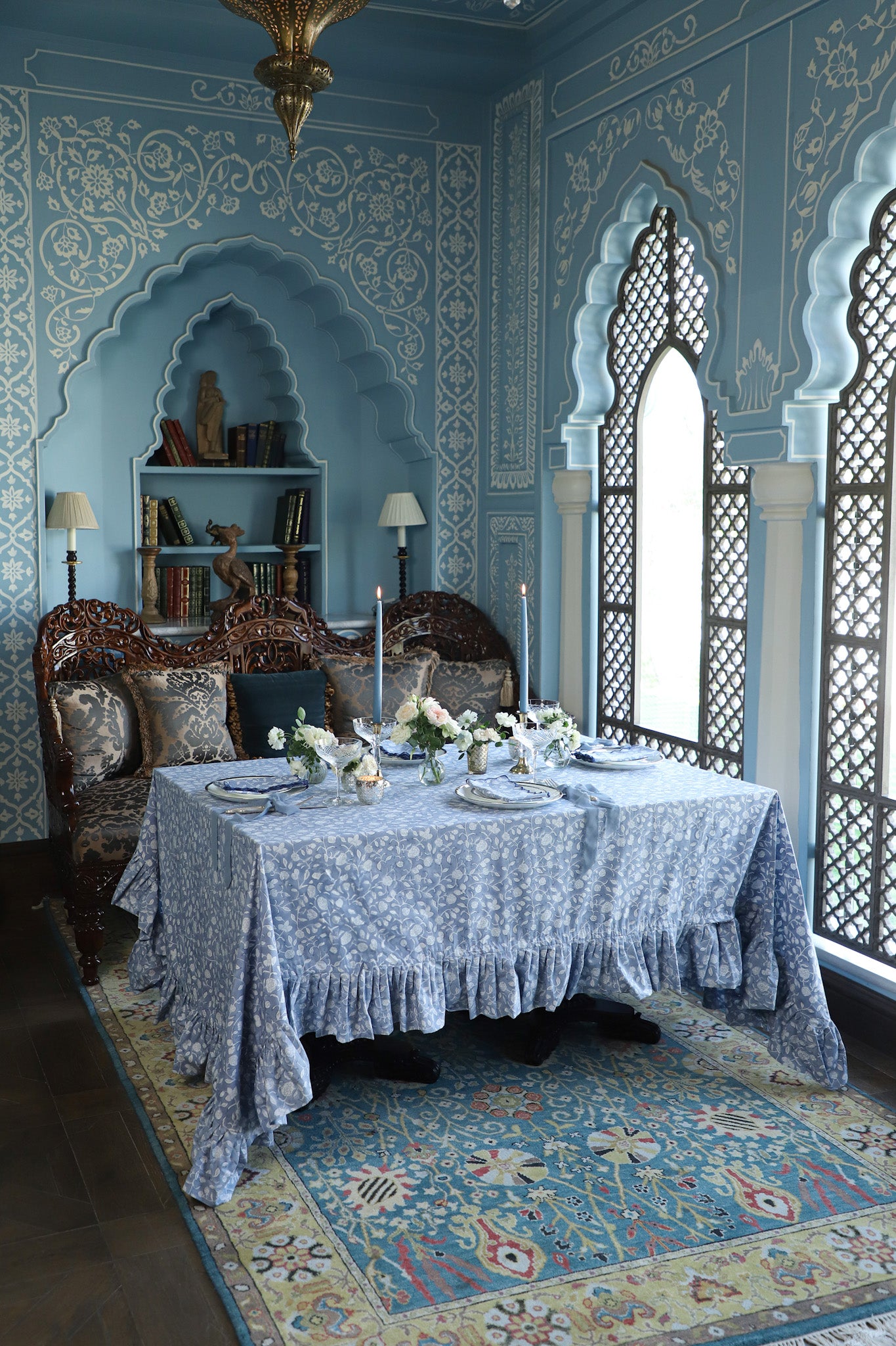 Blue tablescape in Writers Bar of Raffles Jaipur