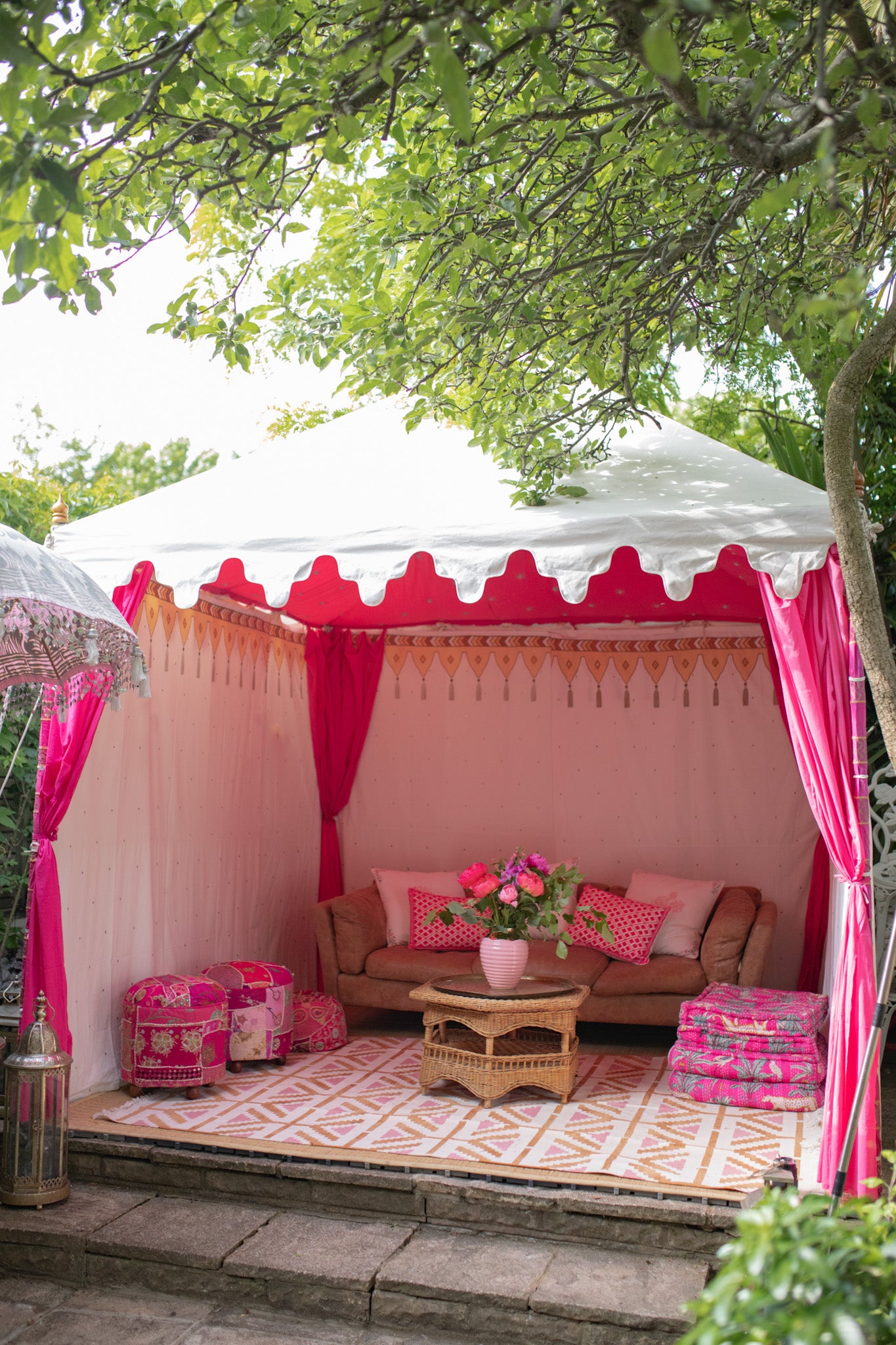 Raj Tent Club pergola