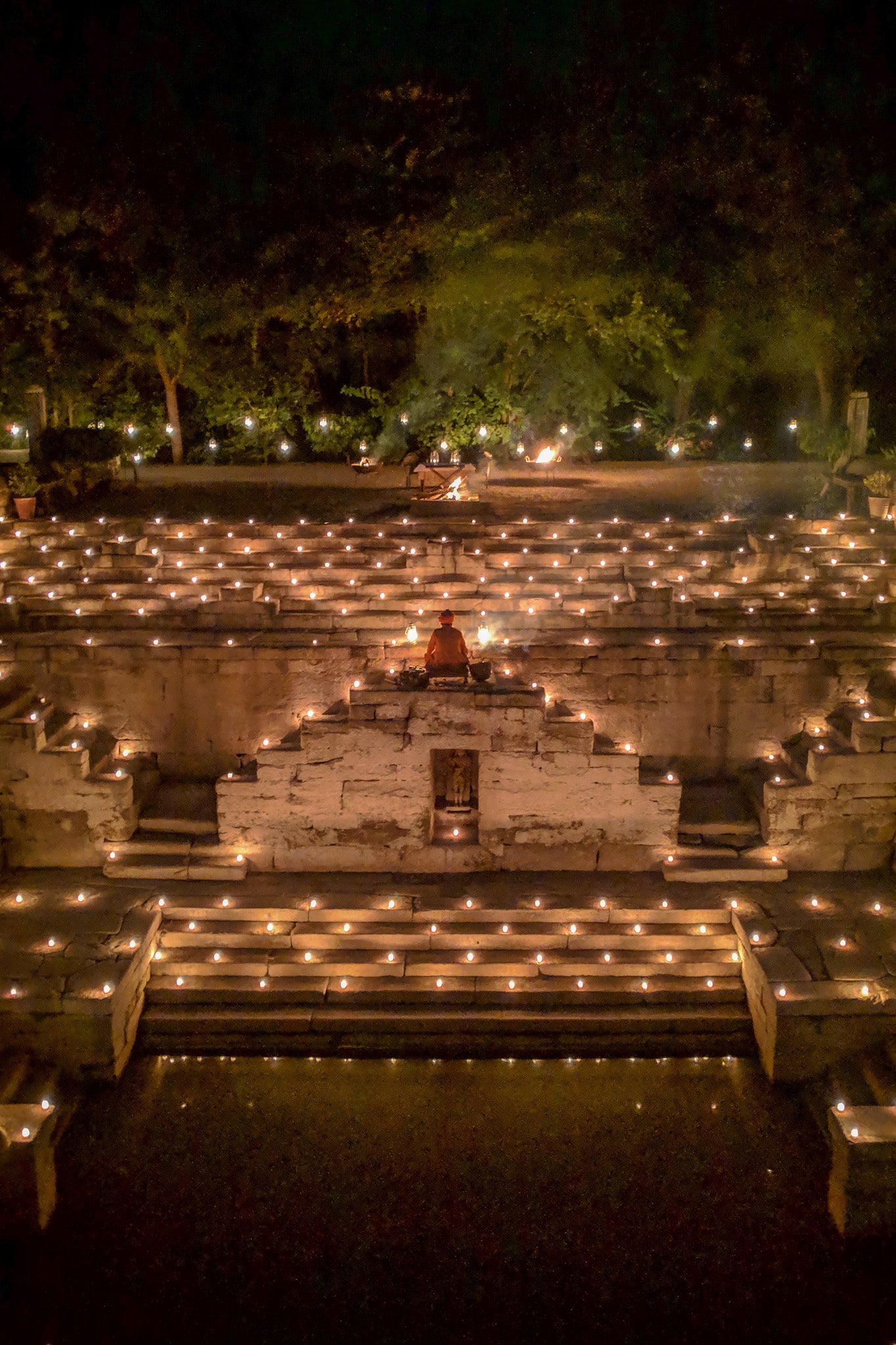 Stepwell dinner at Rawla Narlai with hundreds of candles