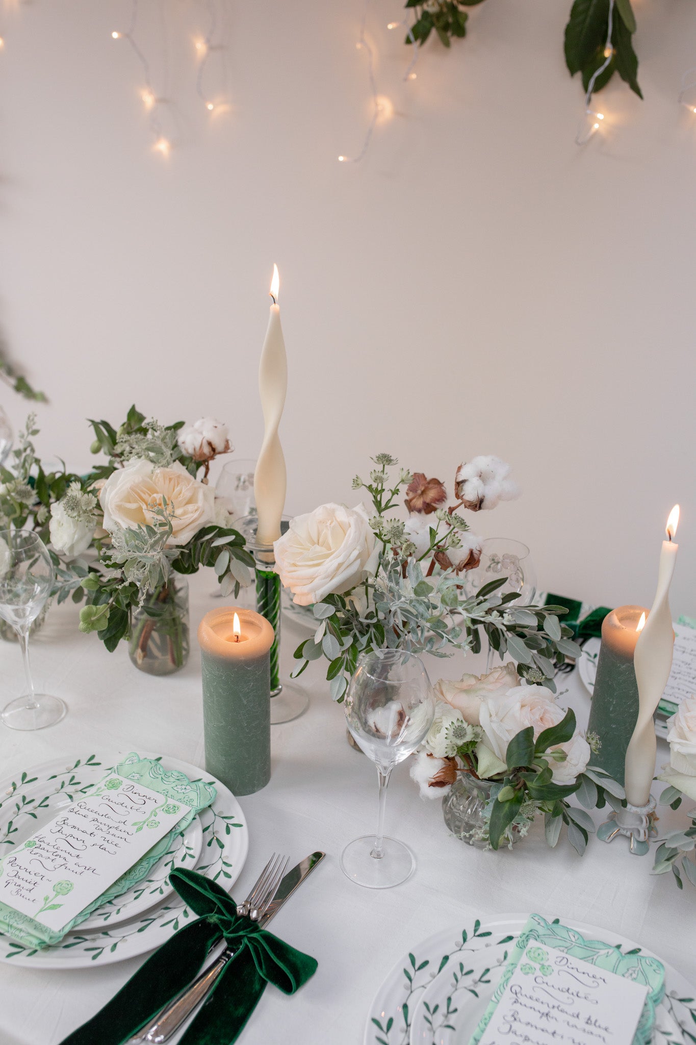 Detail of tablescape flower centrepiece for Christmas