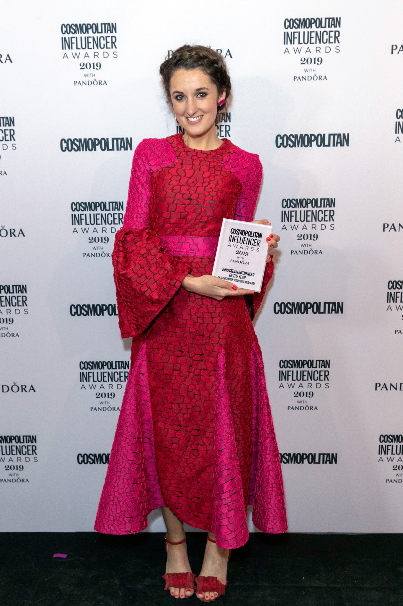 Rosanna Falconer wins innovation influencer of the year at Cosmopolitan Awards