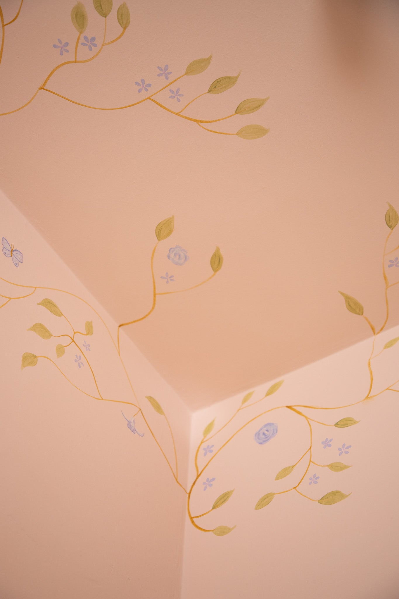 Samiti decorative painting with flowers